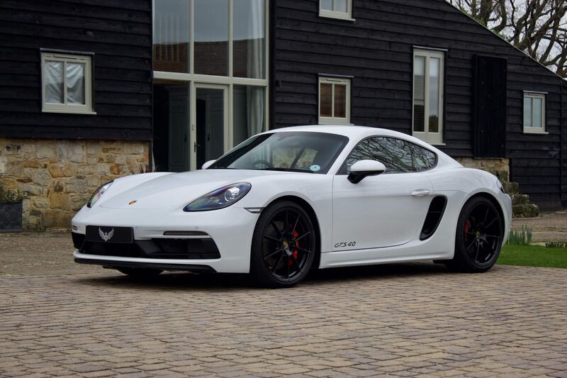 PORSCHE 718