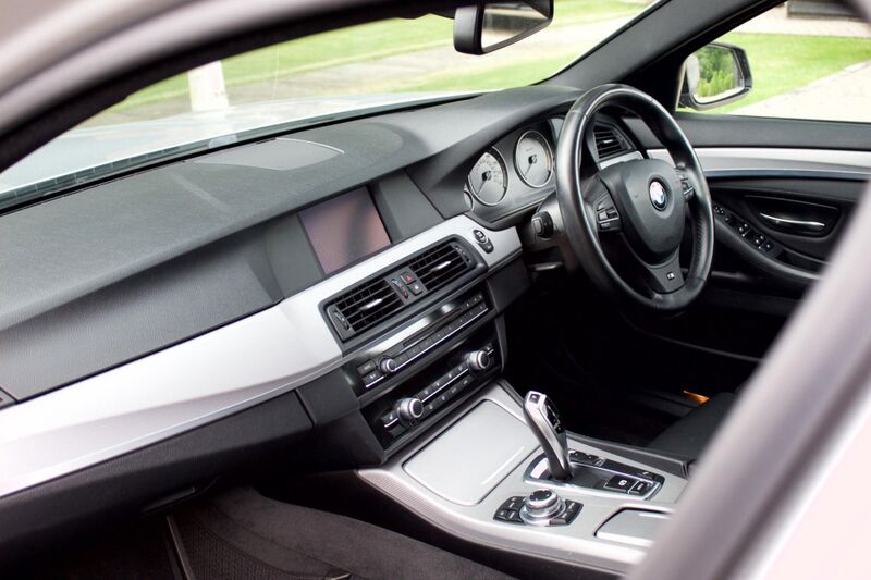 BMW 5 SERIES