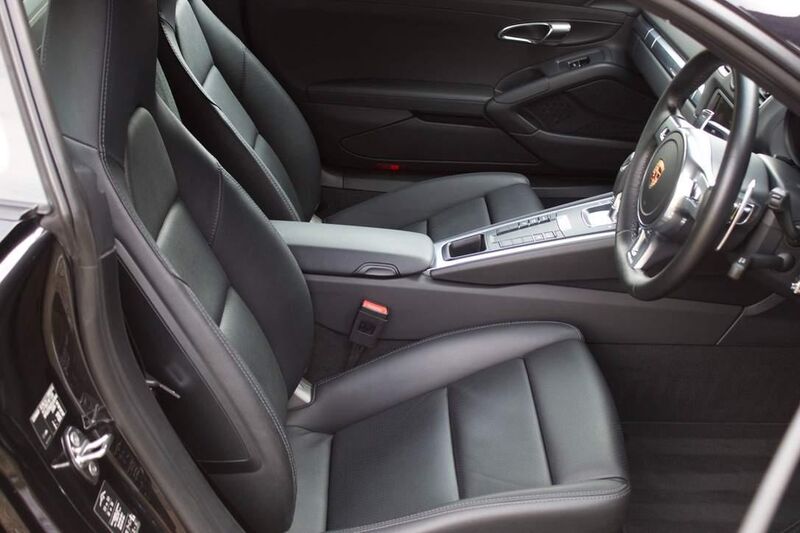 PORSCHE CAYMAN