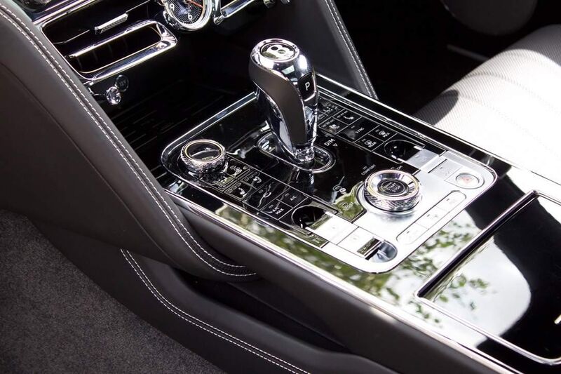 BENTLEY FLYING SPUR