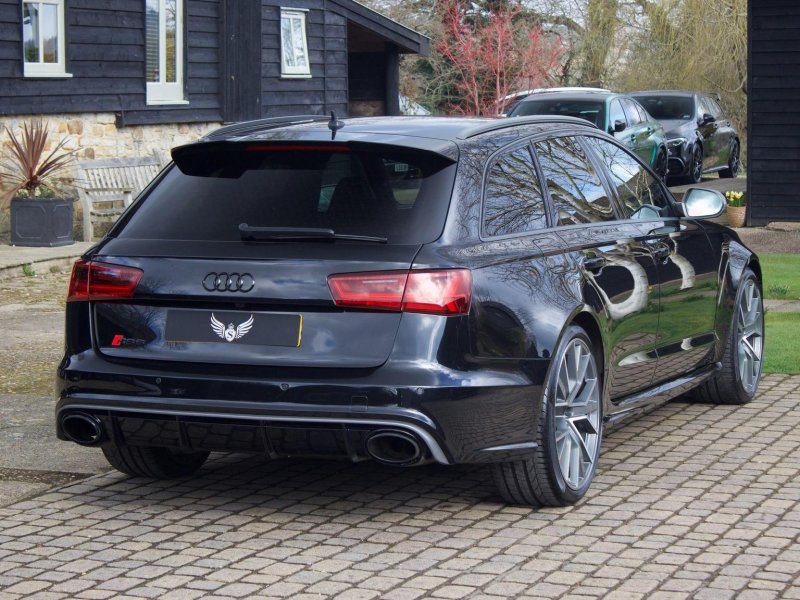 AUDI RS6