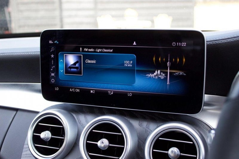 MERCEDES-BENZ C CLASS