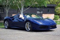 FERRARI 488