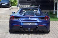 FERRARI 488
