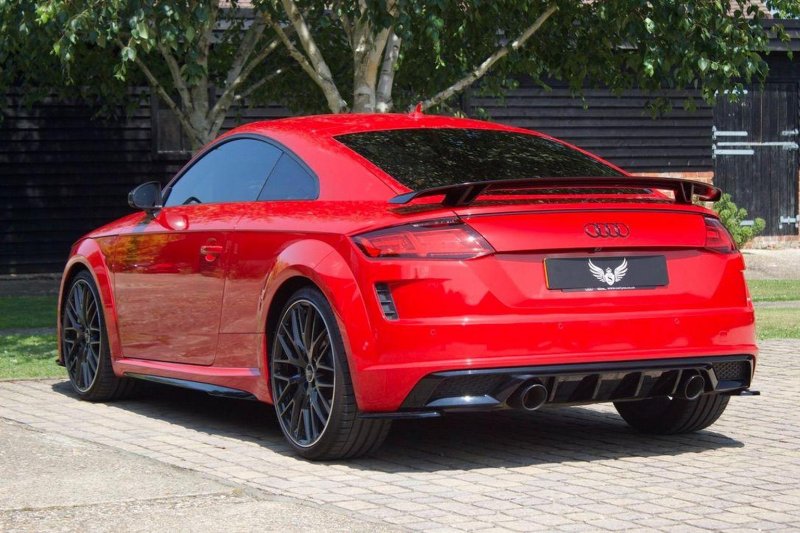 AUDI TT