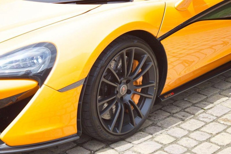 MCLAREN 570S