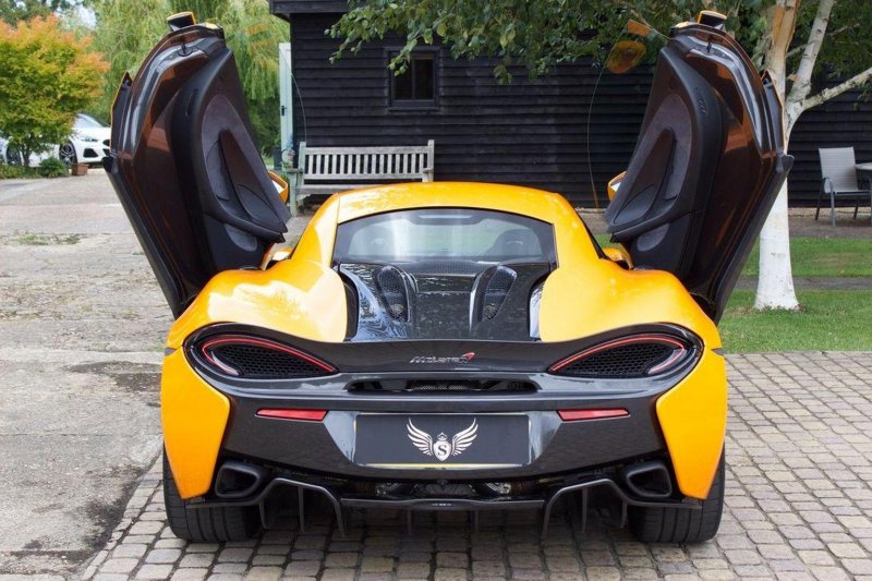 MCLAREN 570S