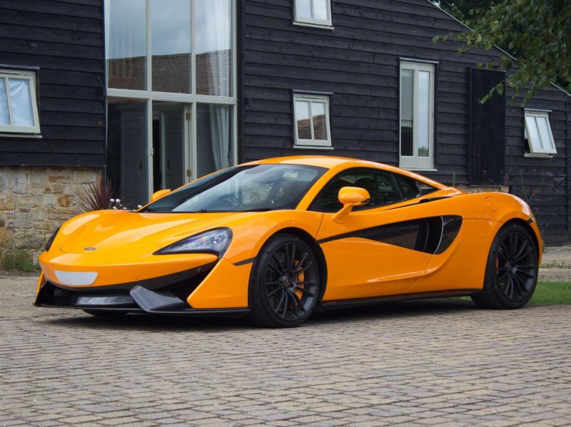 MCLAREN 570S