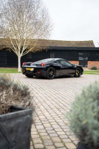 FERRARI 458