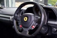 FERRARI 458