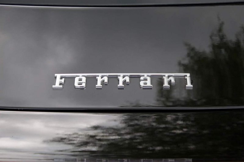 FERRARI 458