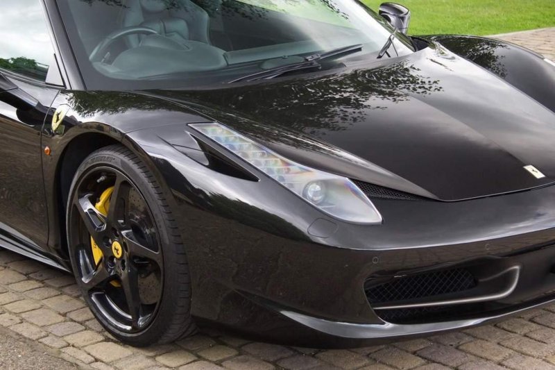 FERRARI 458