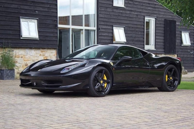 FERRARI 458