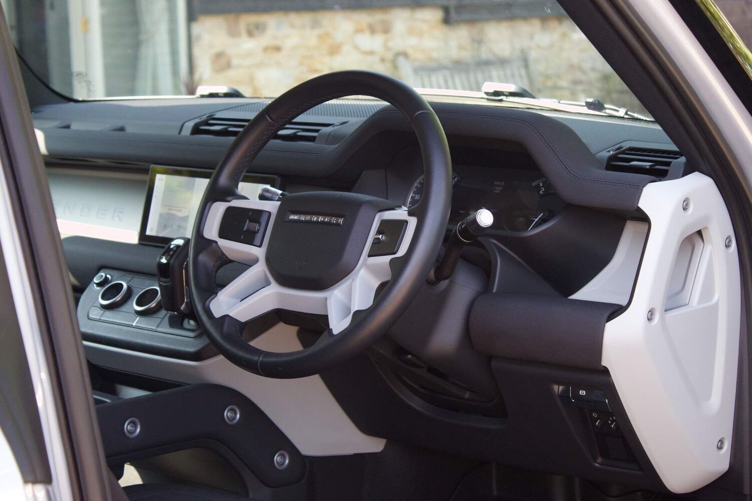 Used LAND ROVER DEFENDER 90 in East Grinstead, West Sussex Sterling