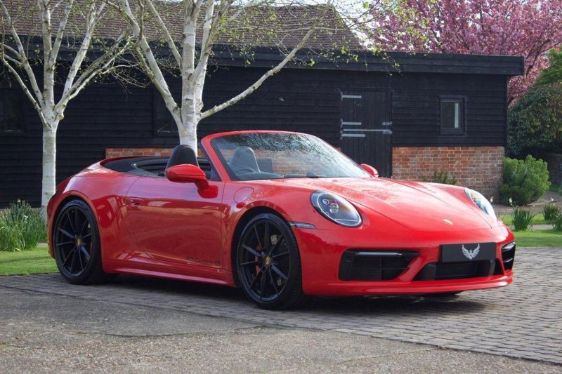 PORSCHE 911